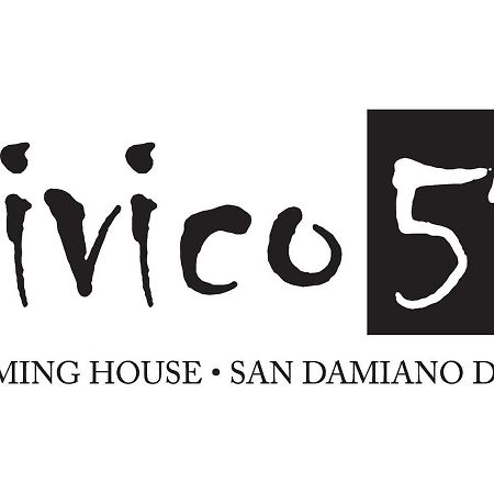 ホテル Civico51 San Damiano dʼAsti エクステリア 写真